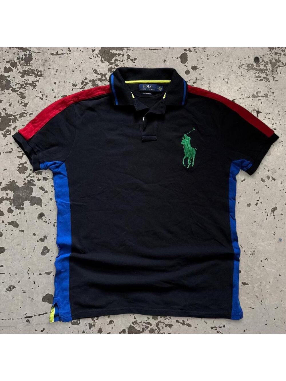 Crazy fire, unique, multicolored polar Ralph Lauren big pony tee.